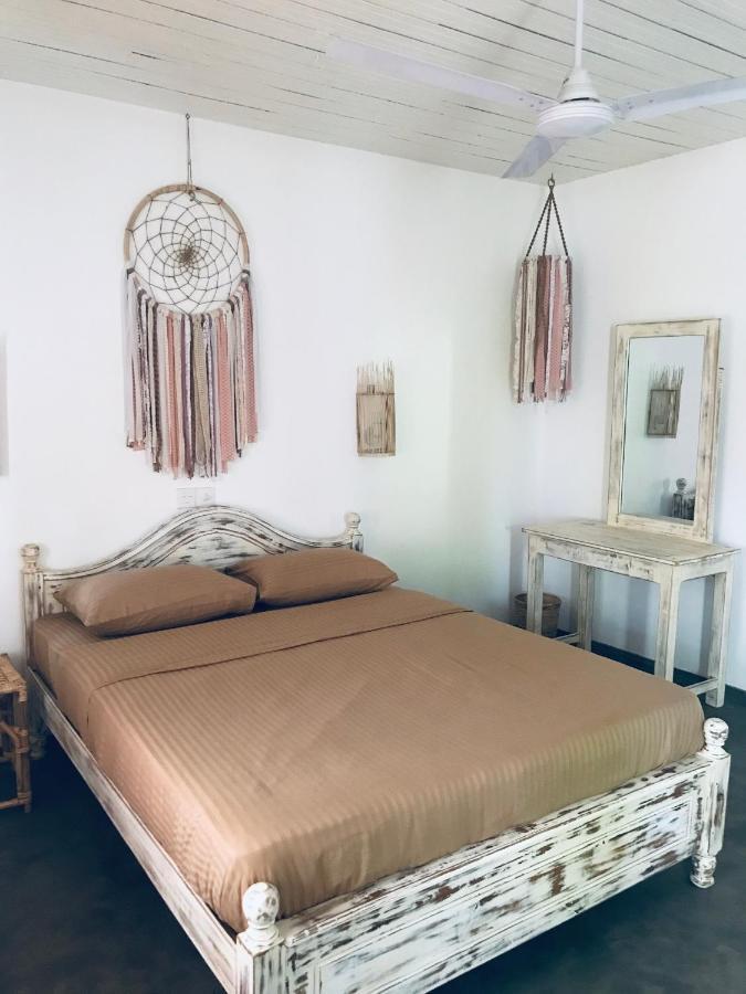 Steffi'S Mandala Otel Hikkaduwa Dış mekan fotoğraf